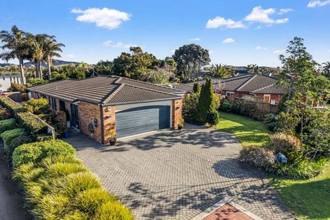 Photo of property in 16 Saint Kilda Place, Papamoa Beach, Papamoa, 3118