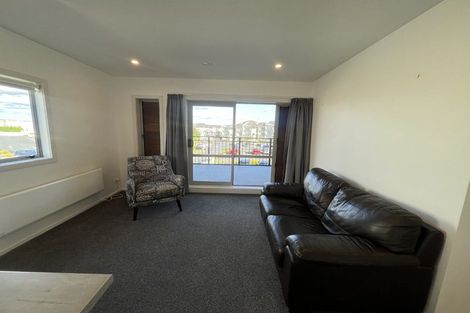 Photo of property in 16c/71 Spencer Road, Oteha, Auckland, 0632