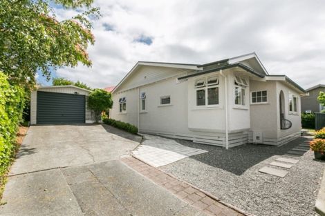 Photo of property in 28a Chambers Street, Havelock North, 4130