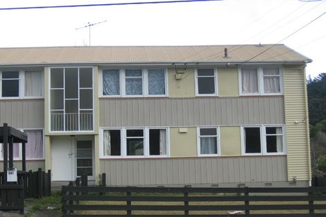 Photo of property in 328 George Street, Stokes Valley, Lower Hutt, 5019