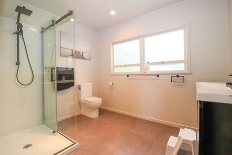 Photo of property in 20 Adams Road, Thornton Bay, Thames, 3575