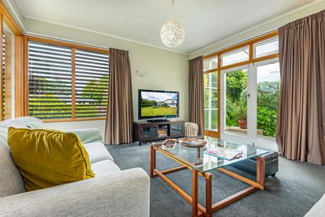 Photo of property in 97 Rangiora Avenue, Roslyn, Palmerston North, 4414