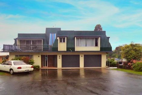 Photo of property in 4/2 Ruakiwi Road, Hamilton Lake, Hamilton, 3204