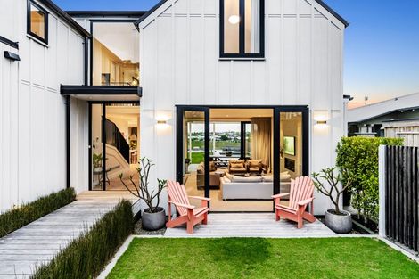 Photo of property in 71a Ngataringa Road, Devonport, Auckland, 0624