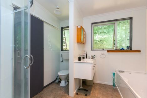 Photo of property in 54 Seaview Road, Marfell, New Plymouth, 4310