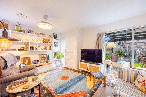 Photo of property in 14a Ruataniwha Street, Waipawa, 4210