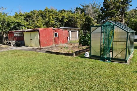 Photo of property in 70 Snodgrass Road, Westport, 7892