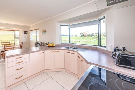 Photo of property in 15 Rangitatau Road West, Pakaraka, Wanganui, 4574
