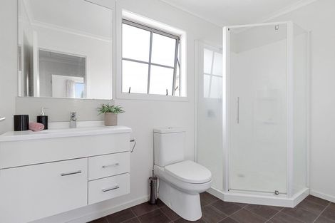 Photo of property in 30 Chiefs Court, Hamilton East, Hamilton, 3216