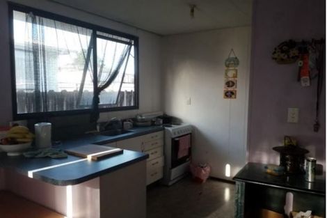 Photo of property in 1/15 Starforth Place, Henderson, Auckland, 0612