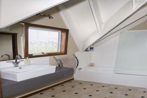 Photo of property in 3 Maclaurin Street, Dannevirke, 4930