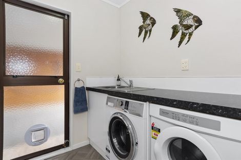 Photo of property in 5 Esmeralda Street, Welcome Bay, Tauranga, 3112