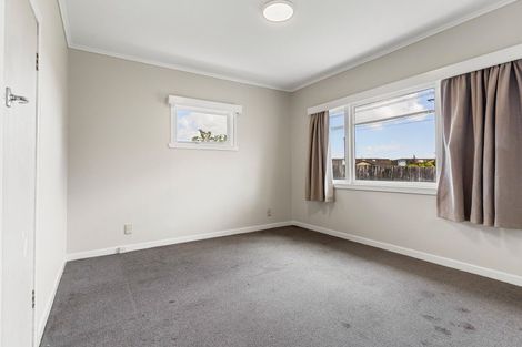 Photo of property in 31 Clevedon Road, Papakura, 2110
