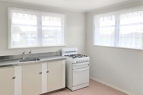 Photo of property in 14 Rogers Street, Castlecliff, Whanganui, 4501