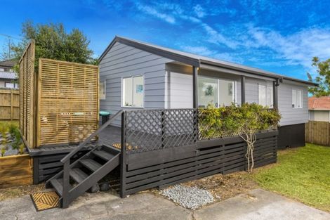 Photo of property in 2/284 Rangatira Road, Beach Haven, Auckland, 0626