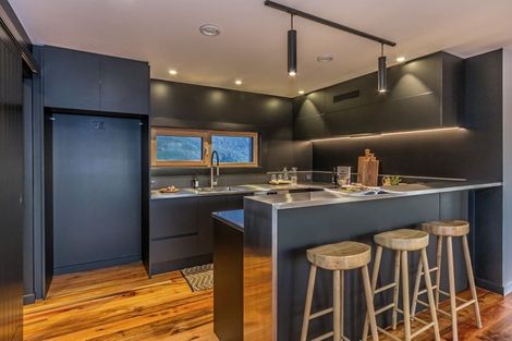 Photo of property in 1 Parkridge Place, Mount Pleasant, Christchurch, 8081