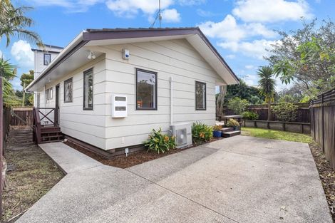 Photo of property in 2/5 Bolina Crescent, Pakuranga, Auckland, 2010