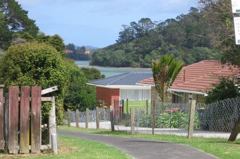 Photo of property in 80 Paragon Avenue, Beach Haven, Auckland, 0626