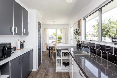 Photo of property in 4 Antrim Place, Tamatea, Napier, 4112