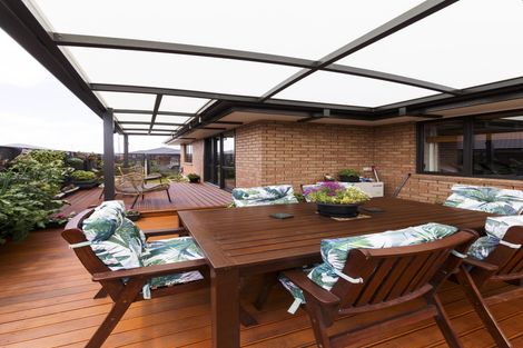 Photo of property in 34 Cyprus Place, Fitzherbert, Palmerston North, 4410