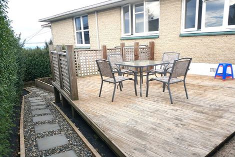 Photo of property in 18 Hanlon Street, Halfway Bush, Dunedin, 9010