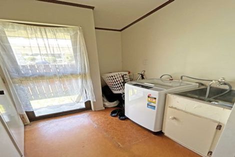 Photo of property in 61 Carrington Avenue, Silverdale, Hamilton, 3216