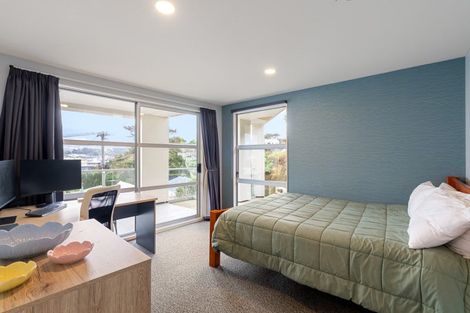 Photo of property in 121a Wexford Road, Miramar, Wellington, 6022