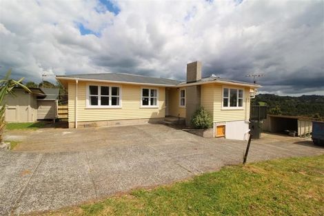 Photo of property in 21 Phillip Avenue, Glen Eden, Auckland, 0602