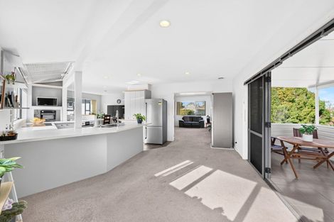 Photo of property in 2/51 Merani Street, Belmont, Auckland, 0622