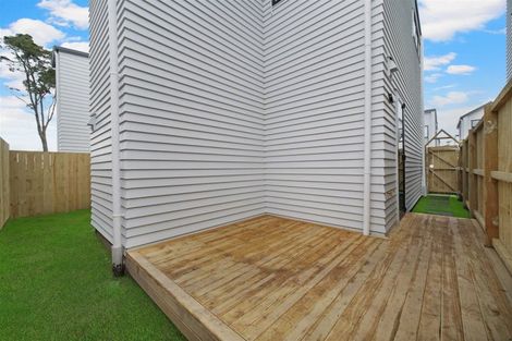 Photo of property in 10 Arapapa Road, Papakura, 2110