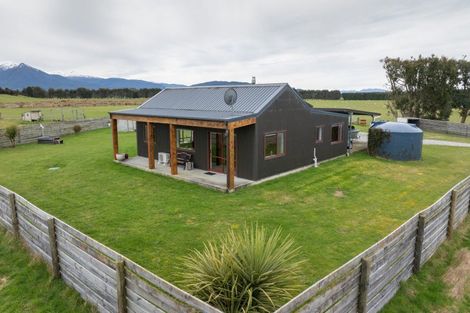 Photo of property in 88 Holmwood Road, Manapouri, Te Anau, 9679