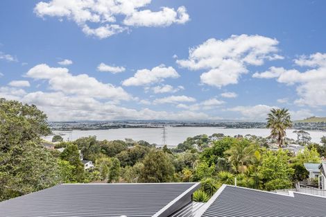 Photo of property in 2a Hoskins Avenue, Hillsborough, Auckland, 1042