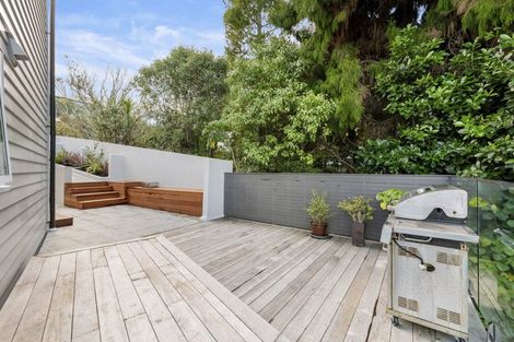 Photo of property in 4/92 Churchill Road, Murrays Bay, Auckland, 0630