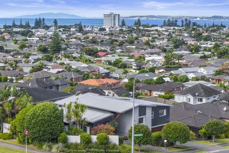 Photo of property in 60 Chesterfield Way, Orewa, 0931