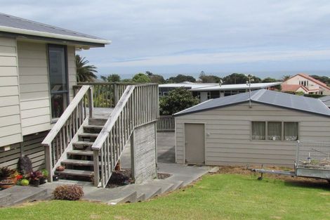 Photo of property in 5 Moeatoa Lane, Baylys Beach, Dargaville, 0377