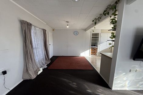 Photo of property in 1 Luxton Place, Rangiora, 7400