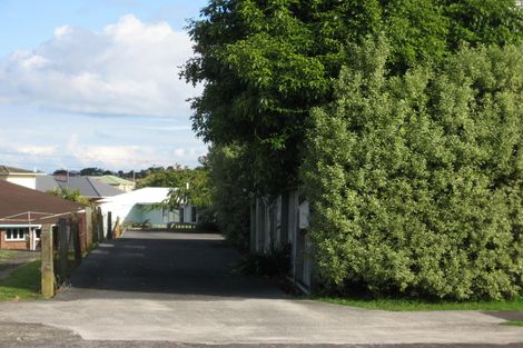 Photo of property in 10a Gloria Avenue, Te Atatu Peninsula, Auckland, 0610