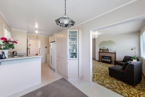 Photo of property in 16 Alamein Terrace, Mount Albert, Auckland, 1025