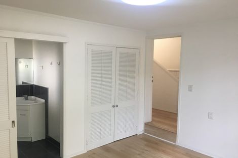 Photo of property in 8 Skyla Place, Massey, Auckland, 0614