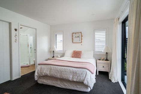 Photo of property in 15 Huka Heights Drive, Rangatira Park, Taupo, 3330