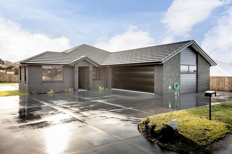 Photo of property in 10 Brendan Close, Omokoroa, 3114