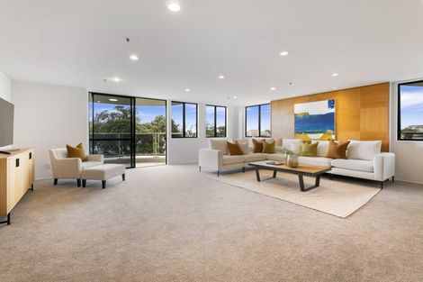 Photo of property in 4c/173 Hurstmere Road, Takapuna, Auckland, 0622