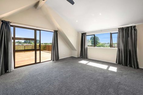 Photo of property in 50c Robinson Avenue, Holdens Bay, Rotorua, 3010