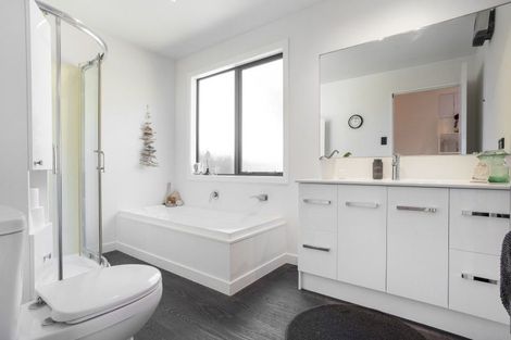 Photo of property in 2a Edna Street, Ocean View, Dunedin, 9035