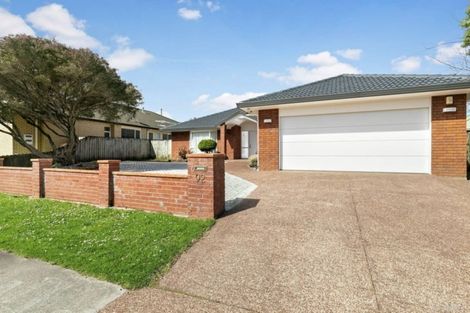 Photo of property in 92 Kilkenny Drive, Dannemora, Auckland, 2016