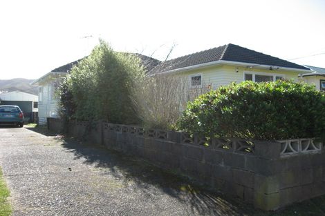 Photo of property in 15 Ruthven Road, Wainuiomata, Lower Hutt, 5014