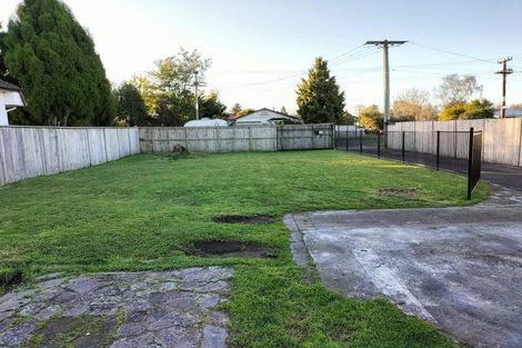 Photo of property in 33a Kawaha Point Road, Fairy Springs, Rotorua, 3015