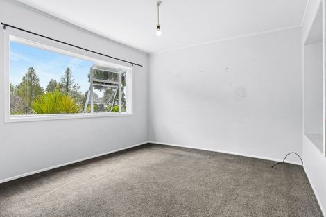 Photo of property in 2a Opou Road, Titirangi, Auckland, 0604