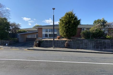 Photo of property in 1a Ruamahanga Crescent, Terrace End, Palmerston North, 4410