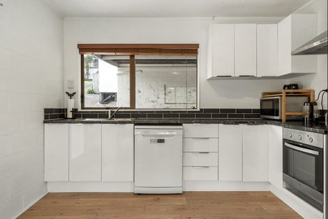 Photo of property in 1/24 Glamorgan Drive, Torbay, Auckland, 0630